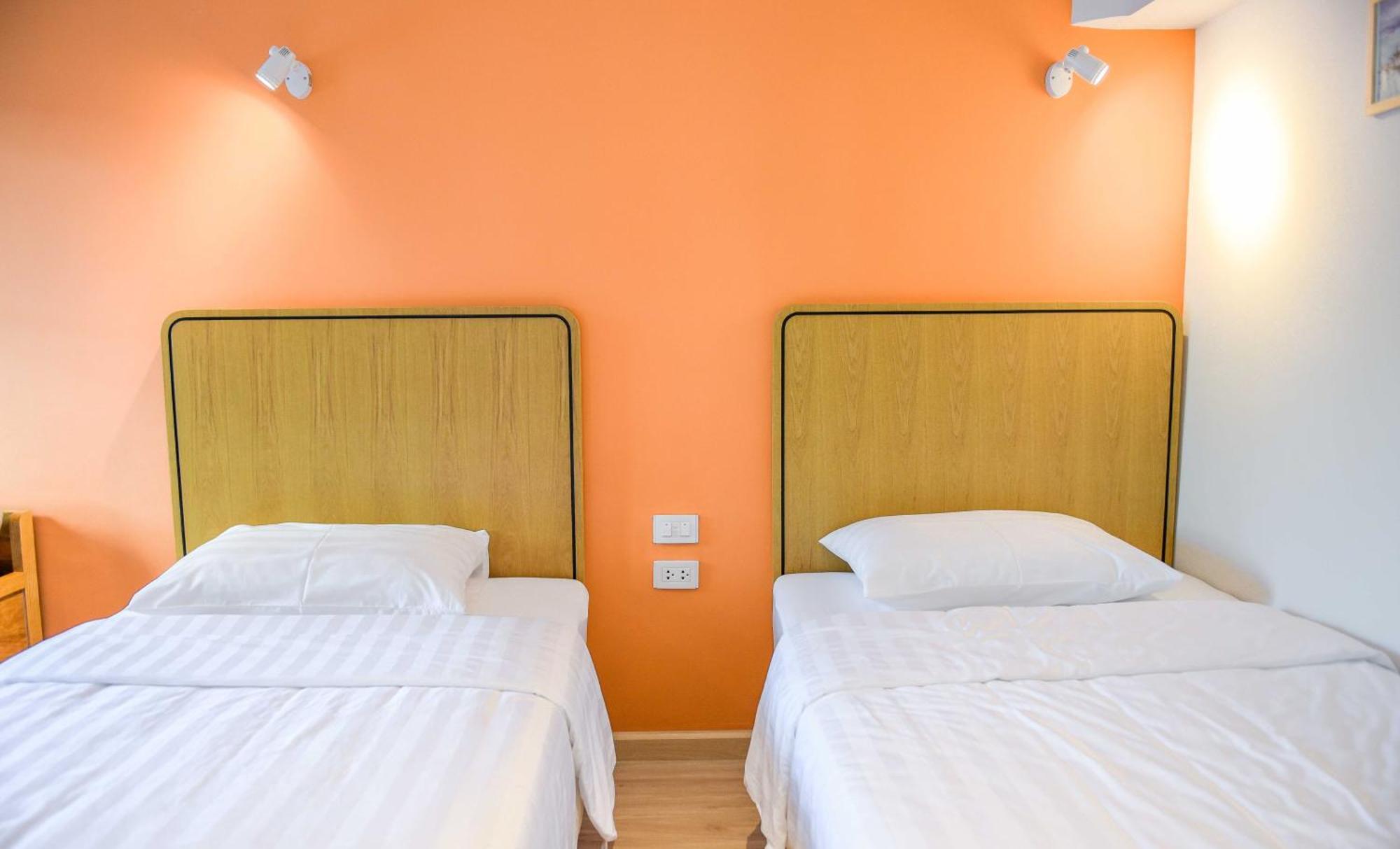 Seaman Resort Haad Chao Samran Extérieur photo